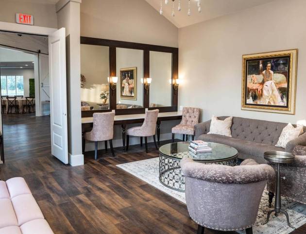 Bride's Suite
